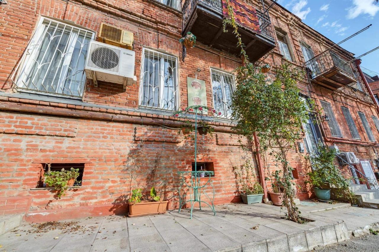 House 52 Boutique Hotel Tbilisi Exterior foto